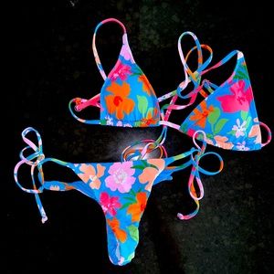 New Billabong bathing suit set